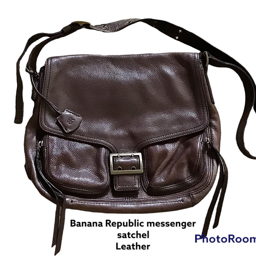 Banana Reoubkic leather messenger satchel bag